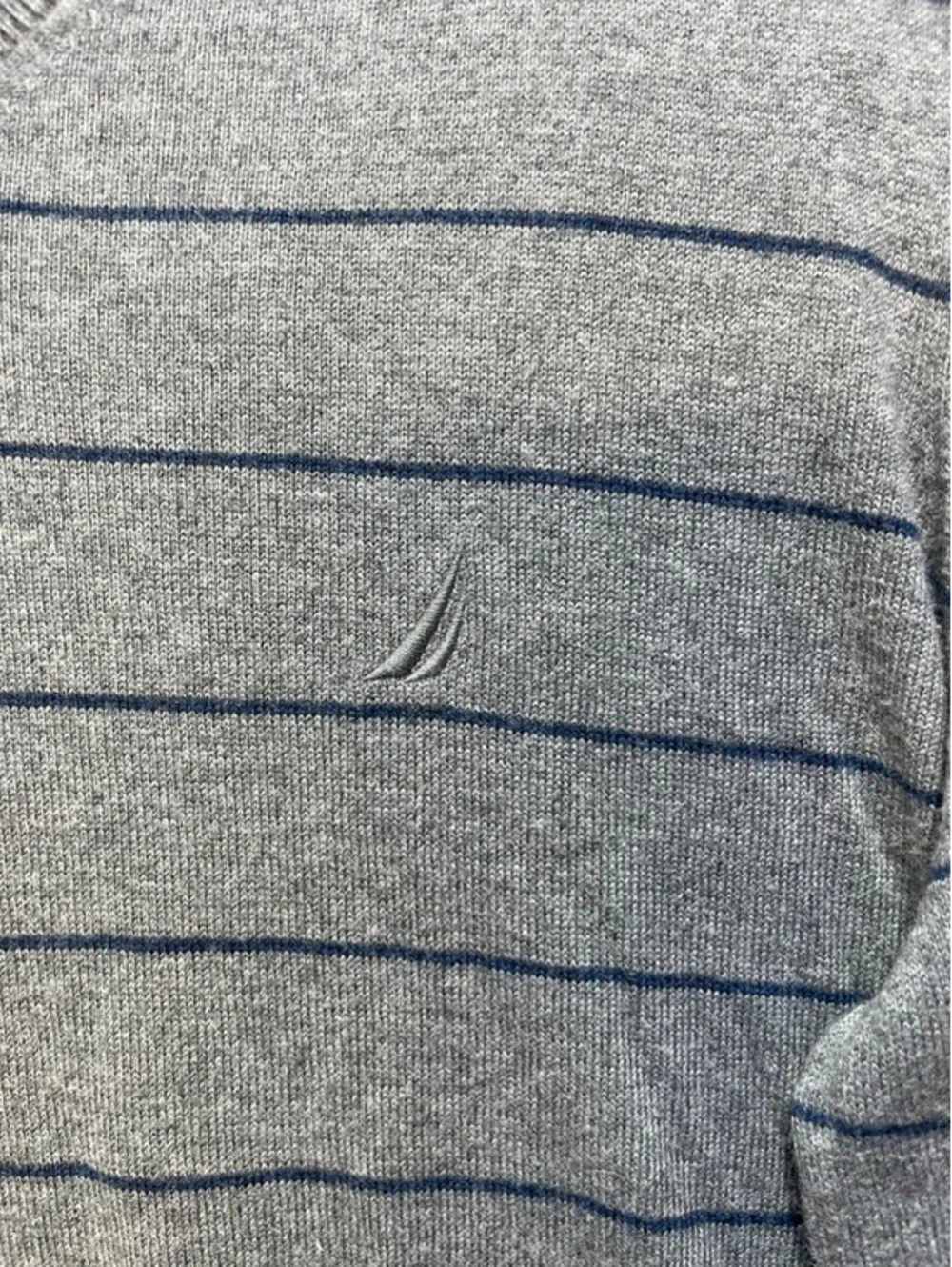 Nautica Men's Luxury Performance V Neck Striped Sweater Gray Size Medium - Picture 3 of 6